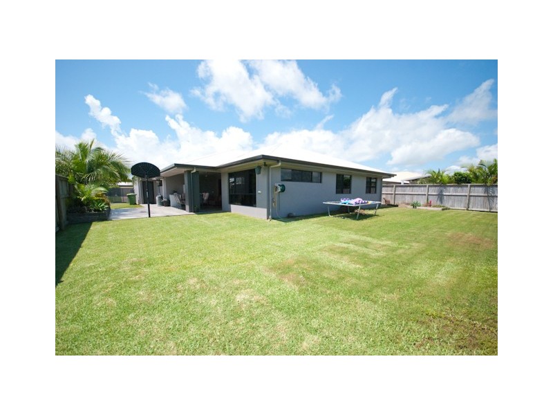 51 Gingham Street, Glenella QLD 4740