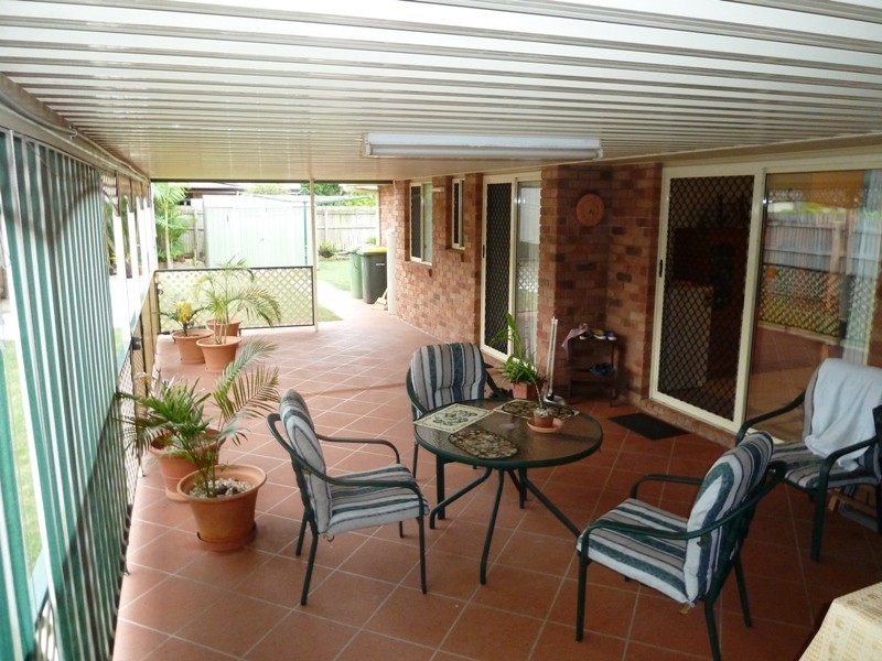 8 Marine Parade, Bucasia QLD 4750