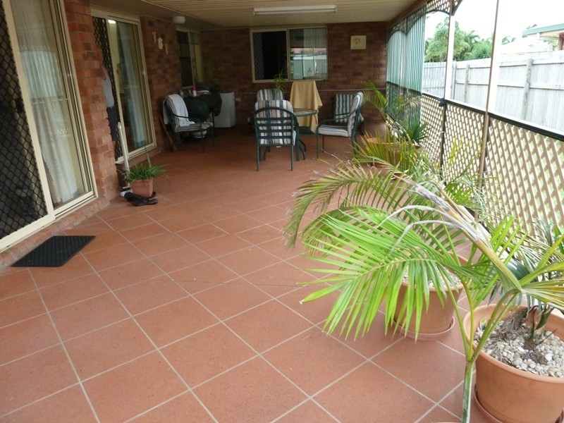 8 Marine Parade, Bucasia QLD 4750