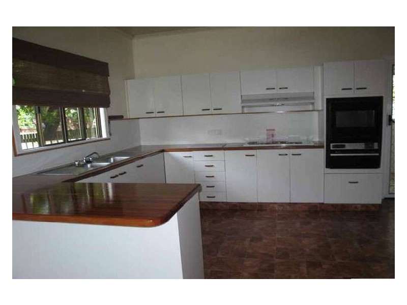 11 Stockbridge St., West Mackay QLD 4740