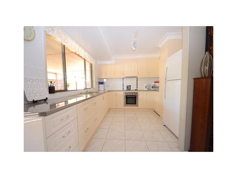 Unit 2 / 51 Mackenzie Street, West Mackay QLD 4740