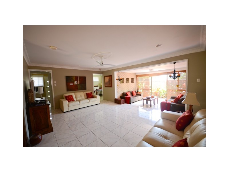 Unit 2 / 51 Mackenzie Street, West Mackay QLD 4740