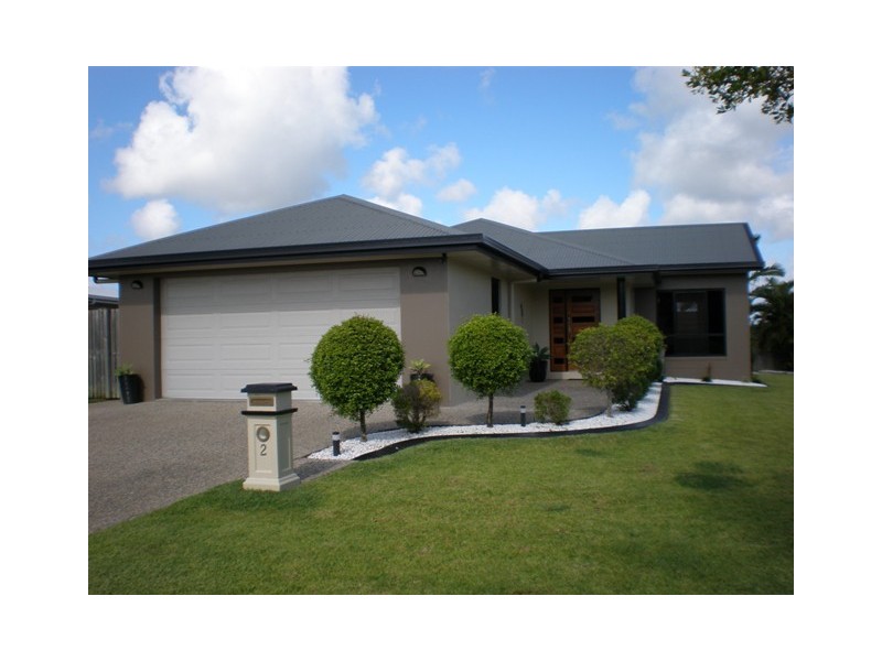 2 Leura Court, Glenella QLD 4740