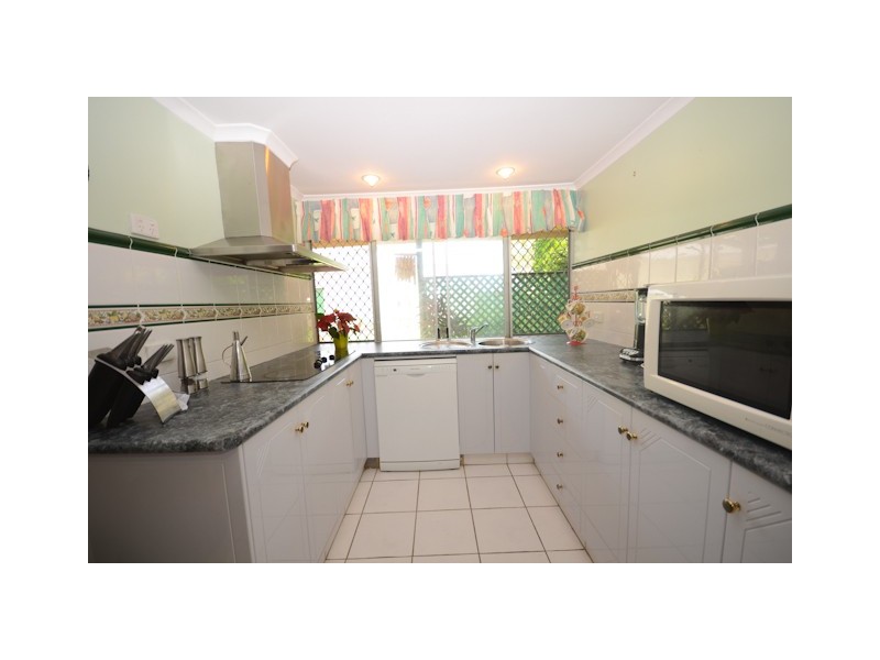 10 Amanda Drive, Andergrove QLD 4740