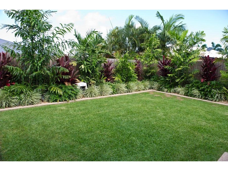11 Chantilly Court, Glenella QLD 4740