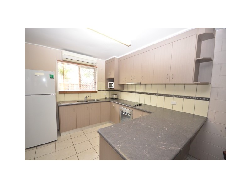 Unit 5-221 Evan Street, South Mackay QLD 4740