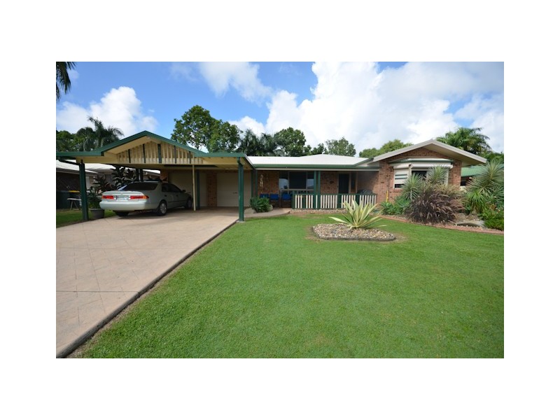 10 Bradman Drive, Glenella QLD 4740