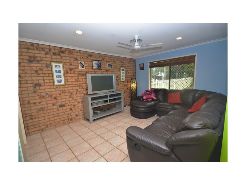10 Bradman Drive, Glenella QLD 4740
