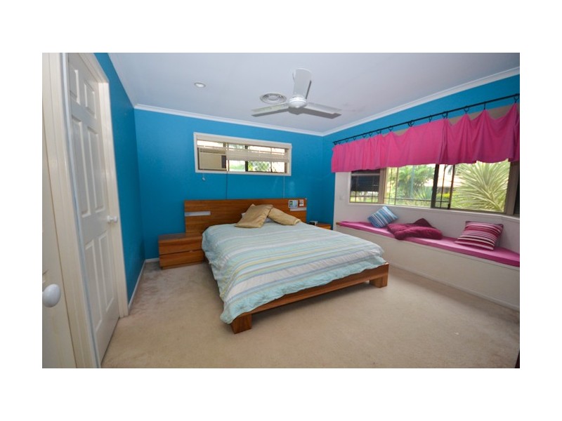 10 Bradman Drive, Glenella QLD 4740