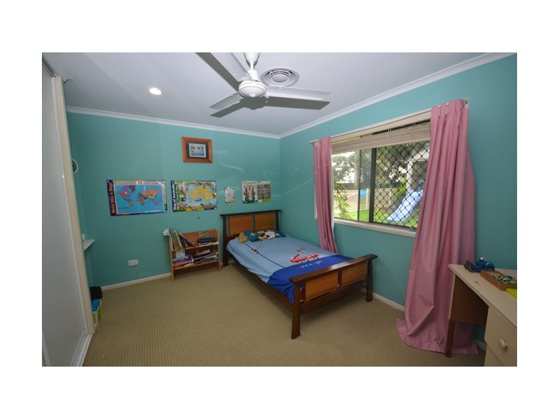 10 Bradman Drive, Glenella QLD 4740