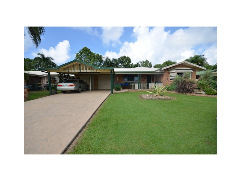 10 Bradman Drive, Glenella QLD 4740