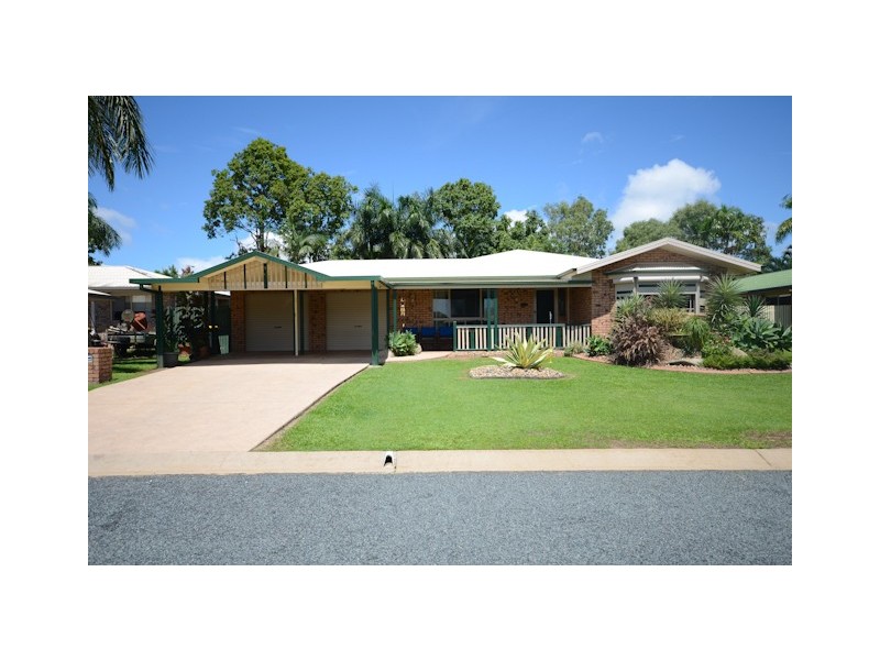 10 Bradman Drive, Glenella QLD 4740