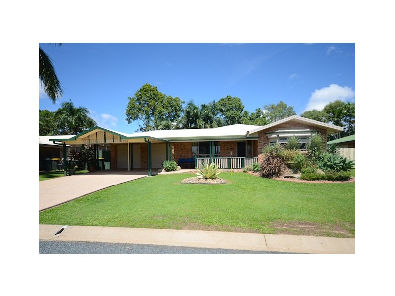 10 Bradman Drive, Glenella QLD 4740