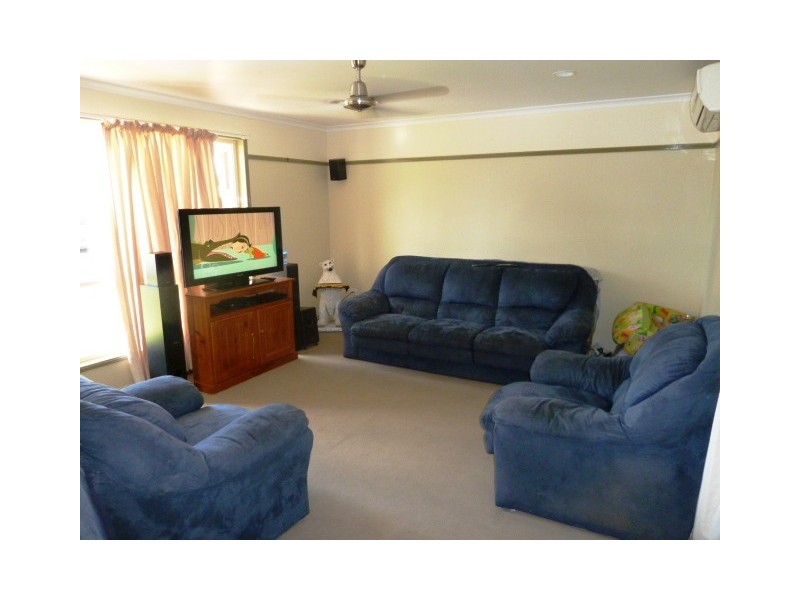 2 Marshall Avenue, Andergrove QLD 4740