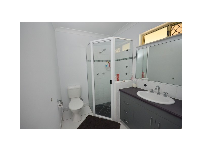 11 Peacock Place, Marian QLD 4753