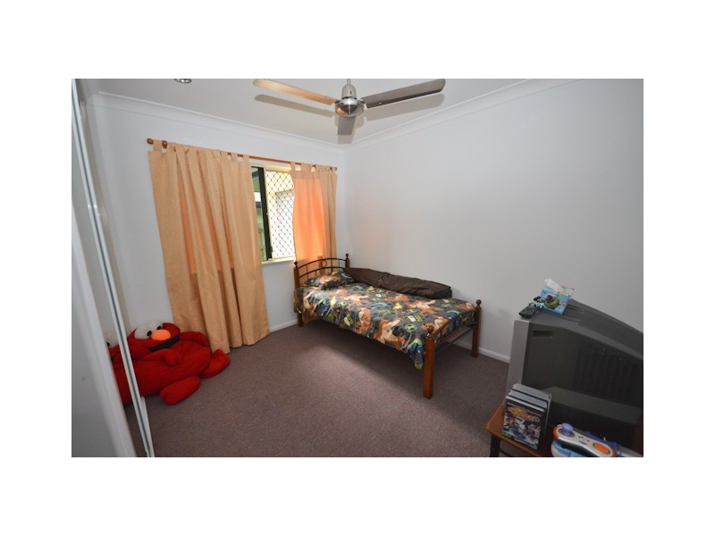 11 Peacock Place, Marian QLD 4753