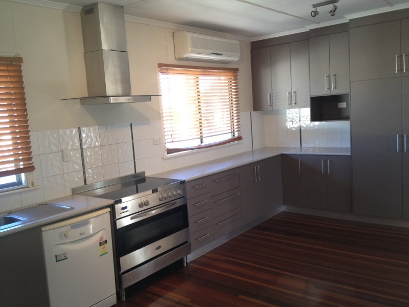 51 Pratt Street, South Mackay QLD 4740