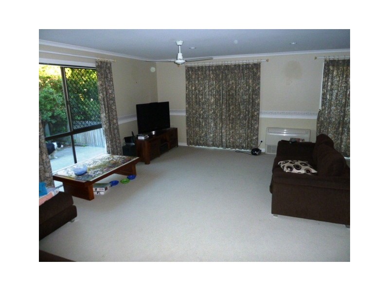 12 Flors Avenue, Mount Pleasant QLD 4740