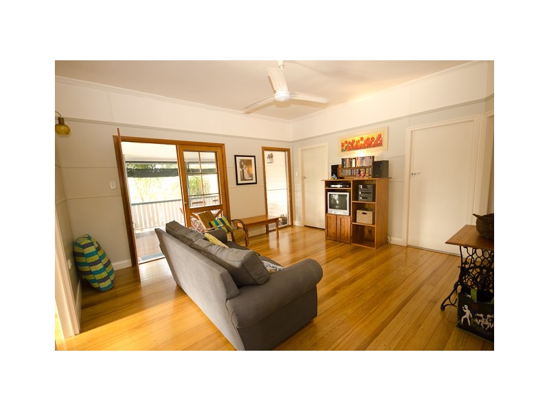 22 Douglas, West Mackay QLD 4740