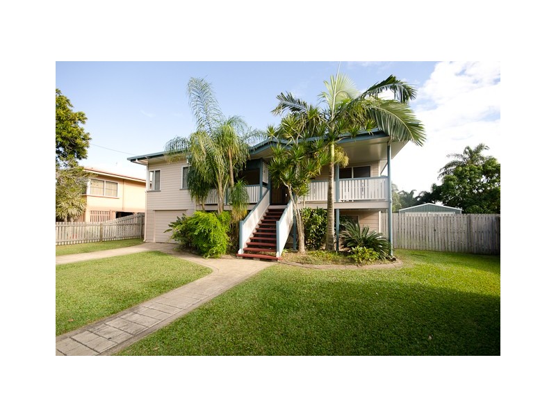 22 Douglas, West Mackay QLD 4740