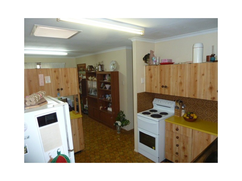 31 Downing Street, Ooralea QLD 4740