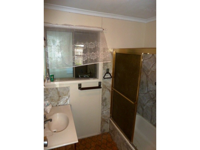 31 Downing Street, Ooralea QLD 4740