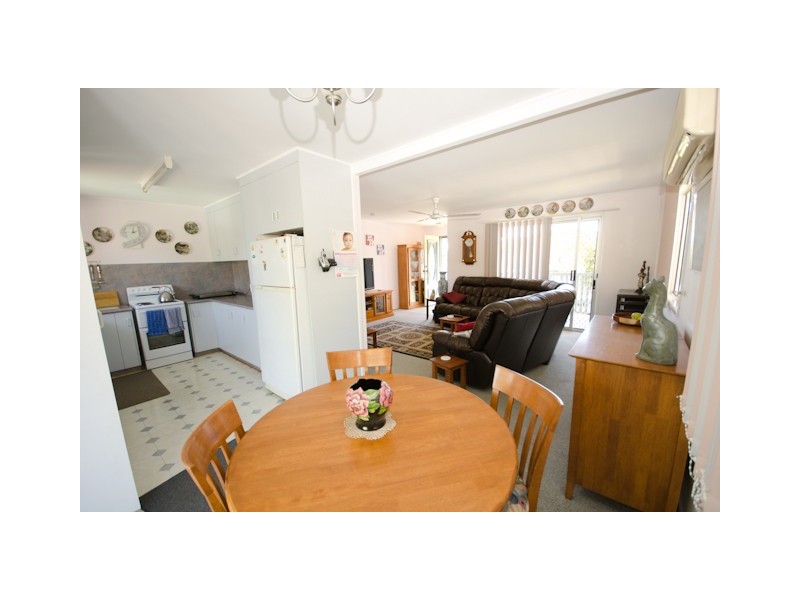 33 Maguire Street, Andergrove QLD 4740