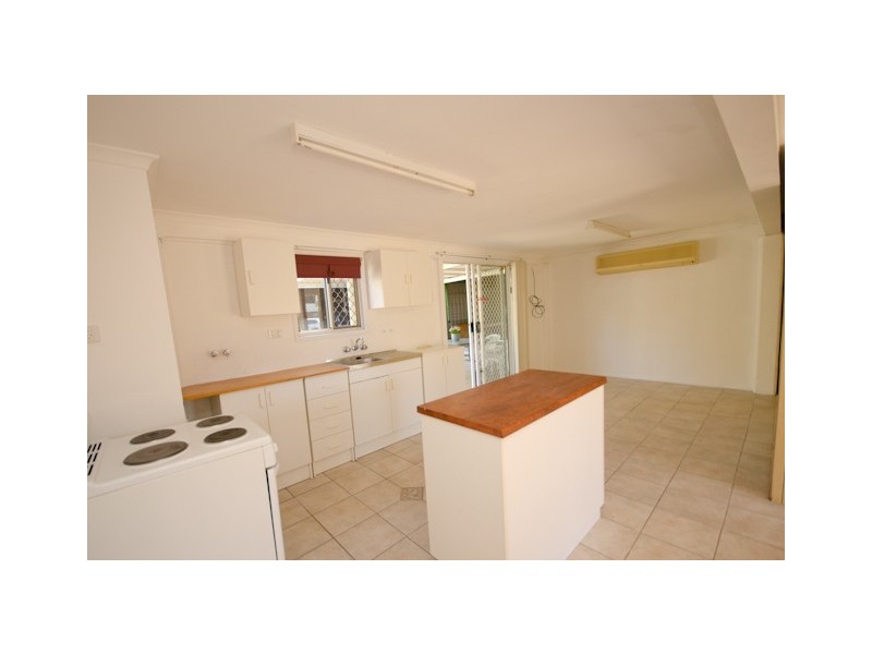 33 Maguire Street, Andergrove QLD 4740