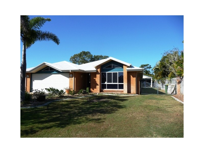 4 Spinnaker Way, Bucasia QLD 4750
