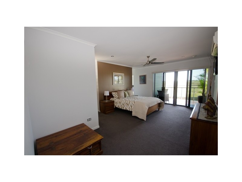 26 Kensington, Glenella QLD 4740