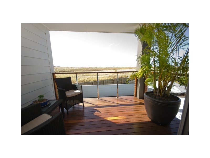 26 Kensington, Glenella QLD 4740