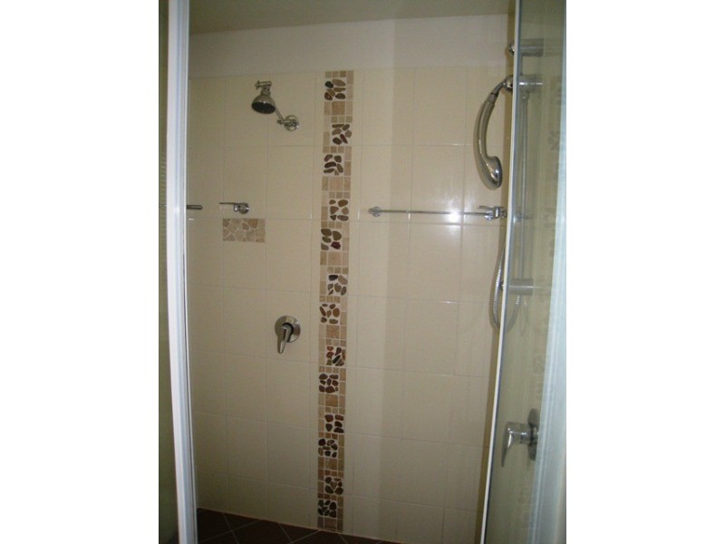 13 Foundation Street, Glenella QLD 4740