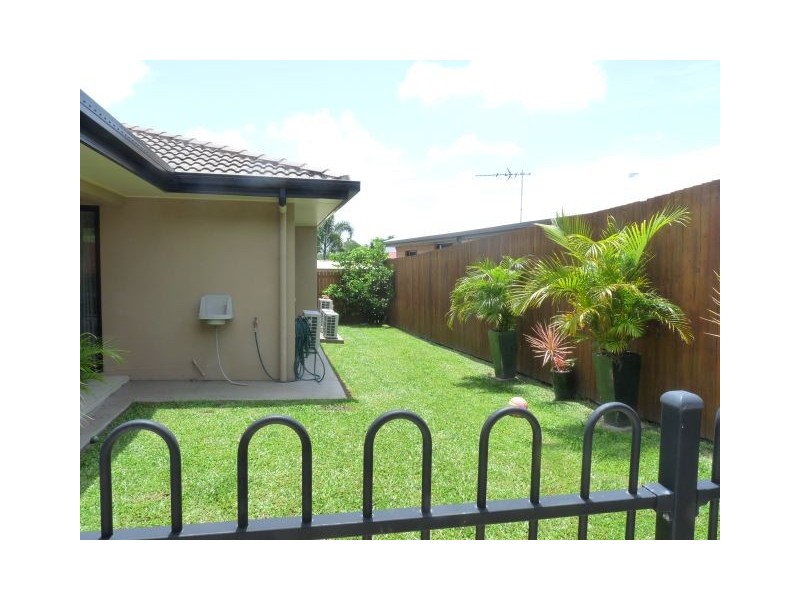 13 Foundation Street, Glenella QLD 4740