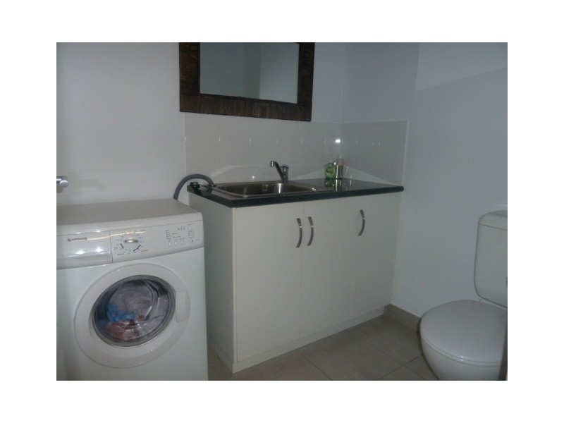 Unit 8 382  Bridge Road, West Mackay QLD 4740