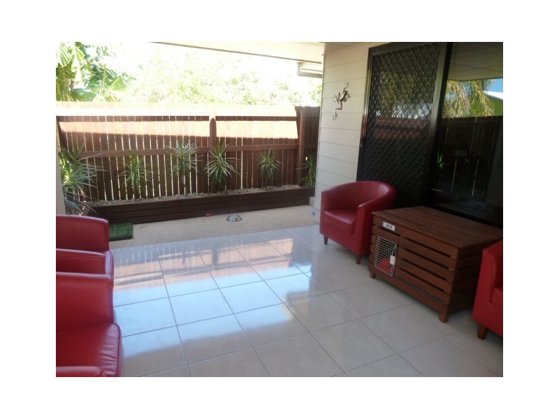 Unit 8 382  Bridge Road, West Mackay QLD 4740