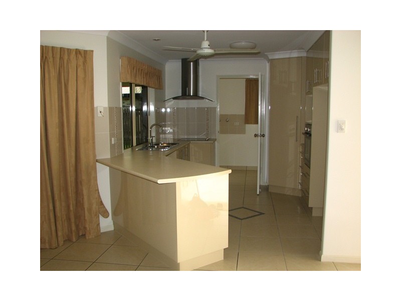 37 Wing Crescent, Mount Pleasant QLD 4740