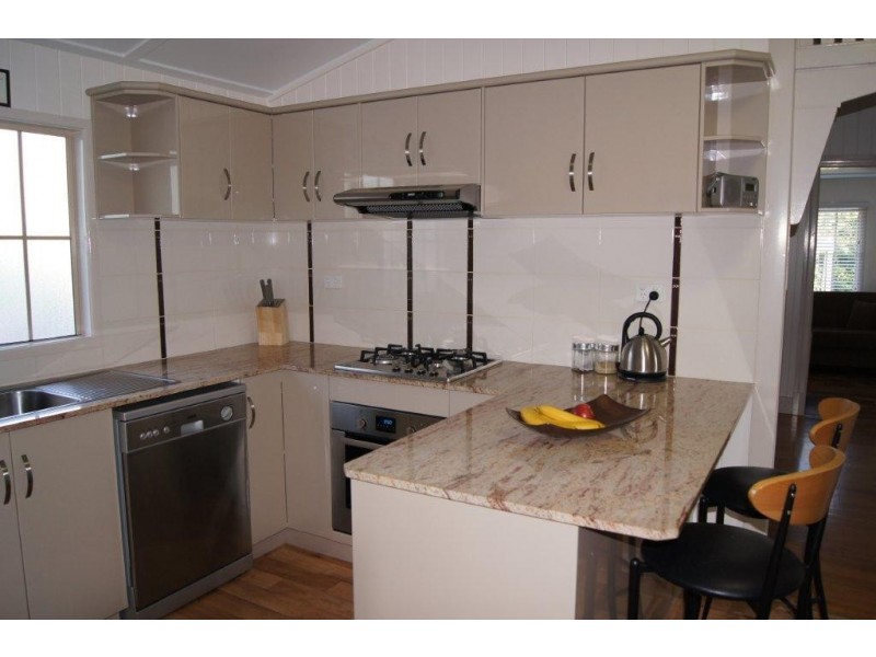 36 Holland Street, West Mackay QLD 4740