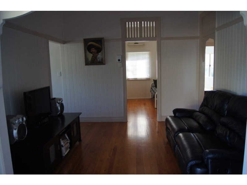 36 Holland Street, West Mackay QLD 4740