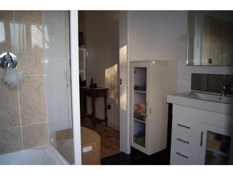 36 Holland Street, West Mackay QLD 4740