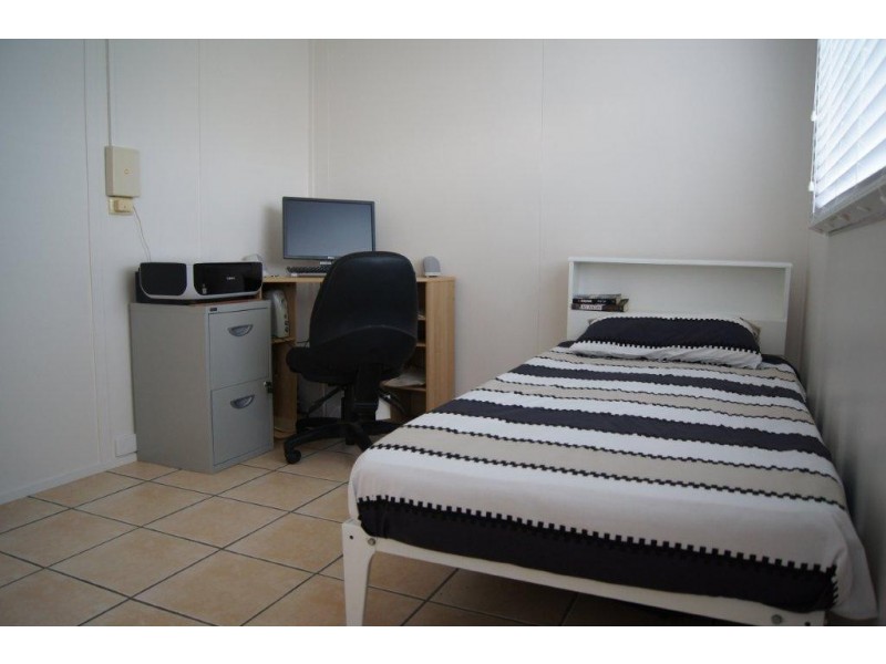 36 Holland Street, West Mackay QLD 4740