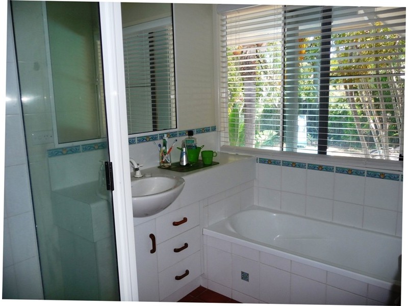 9 Dalrymple Street, East Mackay QLD 4740