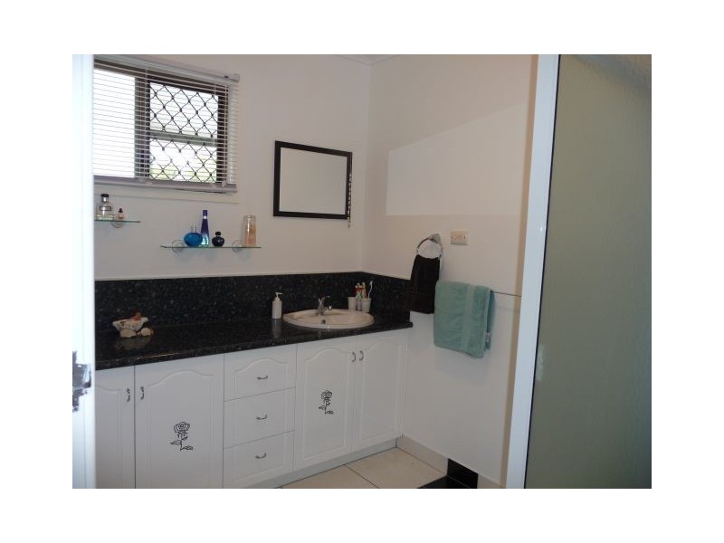 5 Calliandra Court, Andergrove QLD 4740