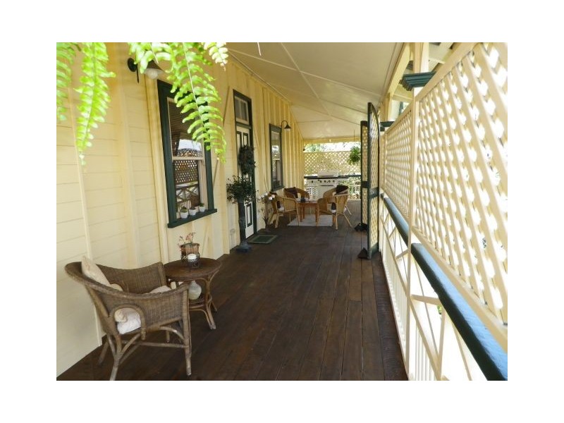 317 Shakespeare Street, Mackay QLD 4740