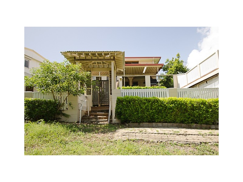 12 O’Brien Esplanade, Shoal Point QLD 4750