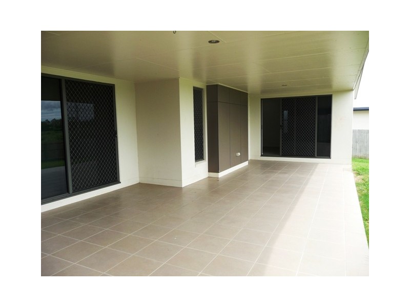 62 Cinnamon Drive, Glenella QLD 4740