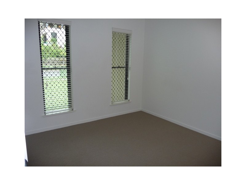 62 Cinnamon Drive, Glenella QLD 4740