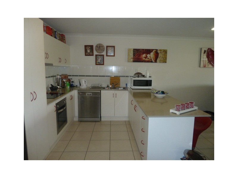 UNIT 2/7 WHITEHAVEN, Eimeo QLD 4740