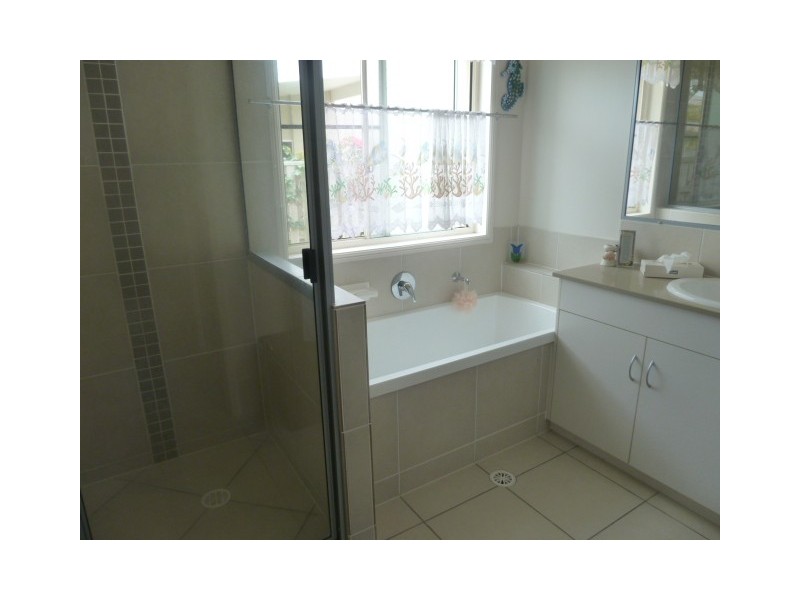 UNIT 2/7 WHITEHAVEN, Eimeo QLD 4740