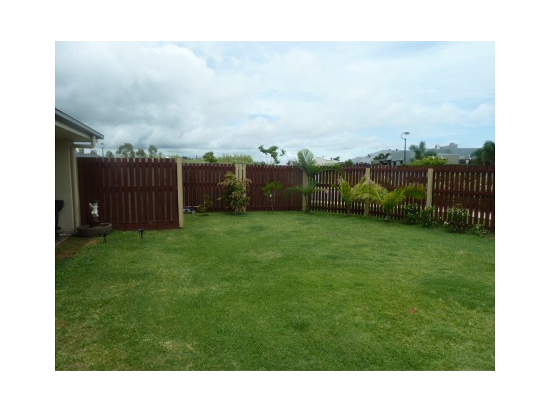 UNIT 2/7 WHITEHAVEN, Eimeo QLD 4740