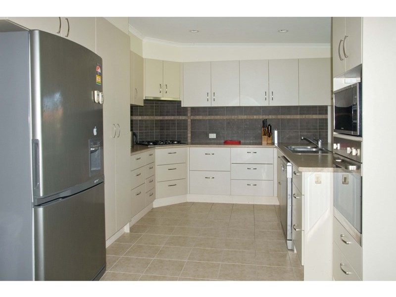 24 Forgan Street, North Mackay QLD 4740